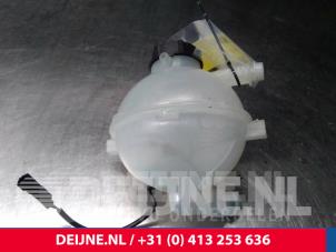 Volvo V60 Expansion vessel O15000 photo 2