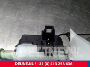 Volvo V60 Tankklep Vergrendelingsmotor O15003 foto 3