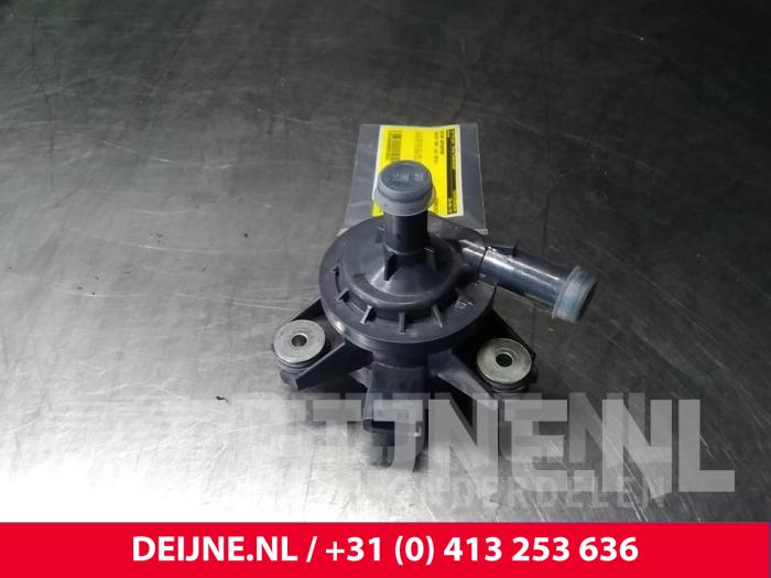 Volvo V60 Zusätzliche Wasserpumpe O15021