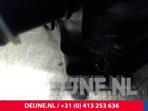 Volvo V60 Water pump O15046 photo 3