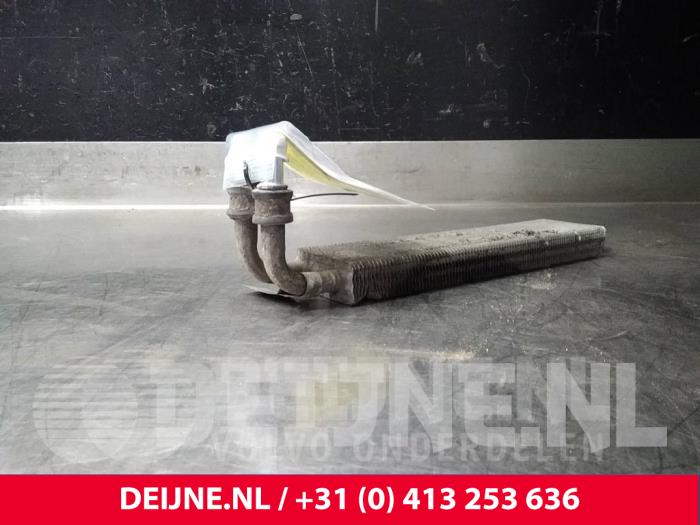 Gebruikte Radiateur Volvo V60 I (FW/GW) 2.4 D6 20V Plug-in Hybrid AWD Prijs € 50,00 Margeregeling aangeboden door van Deijne Onderdelen Uden B.V.