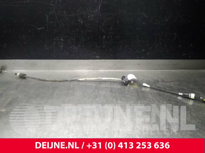 Gebruikte Schakelkabel Versnellingsbak Volvo V60 I (FW/GW) 2.4 D6 20V Plug-in Hybrid AWD Prijs € 35,00 Margeregeling aangeboden door van Deijne Onderdelen Uden B.V.