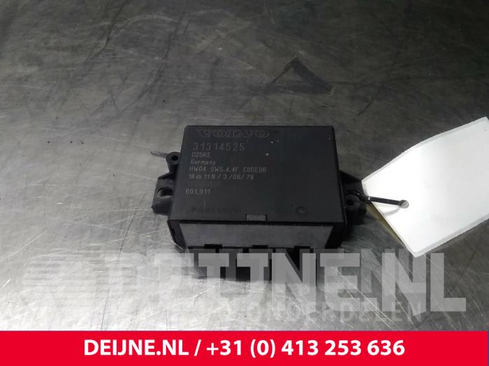 Volvo V70 PDC Module O15142