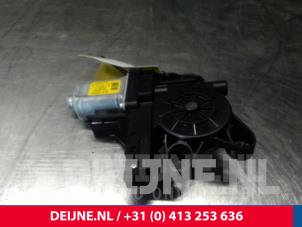 Volvo V70 Door window motor O15143 photo 2