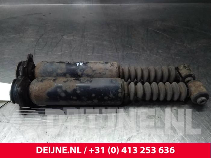 Volvo V70 Shock absorber kit O15199