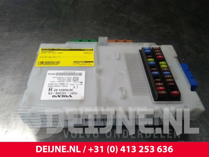 Volvo V70 Zekeringkast O15209