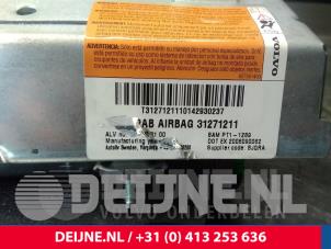 Volvo XC70 Right airbag (dashboard) O15214 photo 3