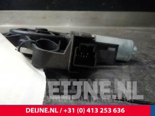 Volvo V70 Door window motor O15277 photo 3