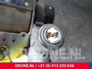 Volvo V70 Veiligheidsgordel rechts-achter O15287 foto 3