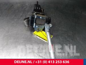Volvo V70 Veiligheidsgordel rechts-achter O15287 foto 2