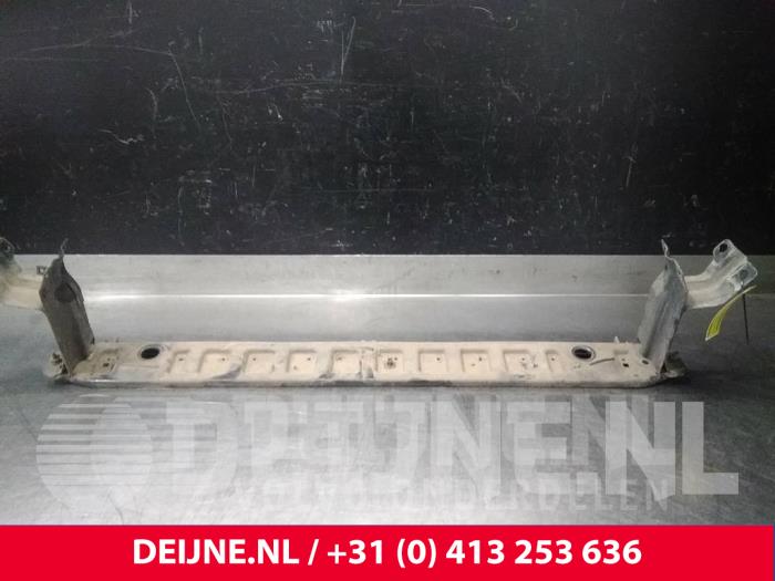 Volvo XC70 Radiator bar O15384