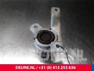 Volvo V70 Motorlager O15400 foto 2
