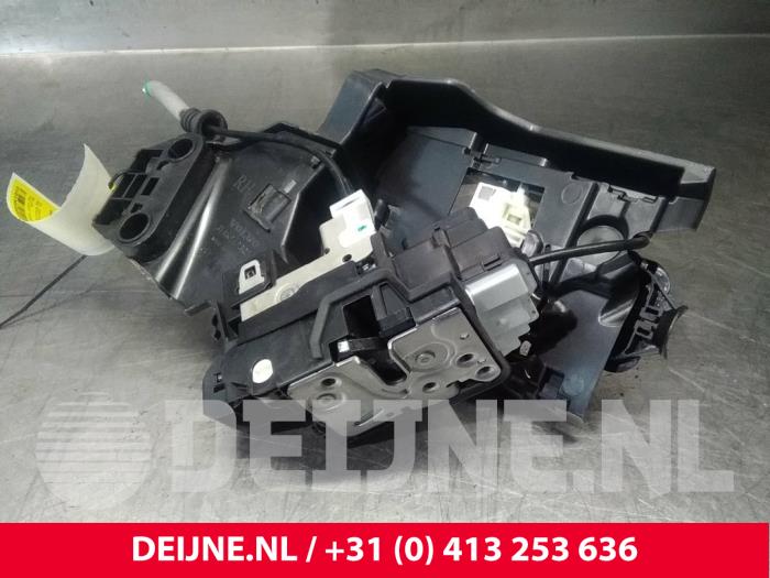 Volvo V60 Türschlossmechanik 4-türig rechts hinten O15436