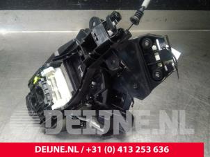 Volvo V60 Deurslot Mechaniek 4Deurs rechts-achter O15436 foto 2