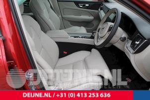 Gebruikte Bekleding Set (compleet) Volvo V60 II (ZW) 2.0 D4 16V Prijs € 550,00 Margeregeling aangeboden door van Deijne Onderdelen Uden B.V.