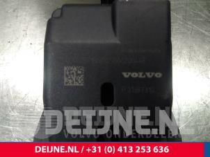 Volvo V60 Bremsassistent Sensor O15469 foto 3