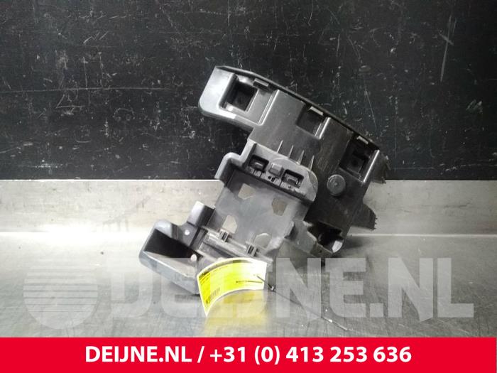 Volvo S60 Bumpersteun links-achter O15527