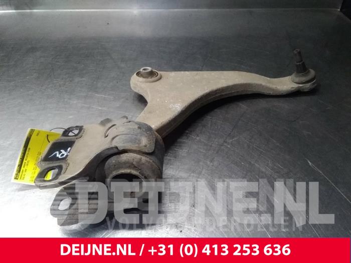 Volvo S60 Draagarm onder rechts-voor O15557