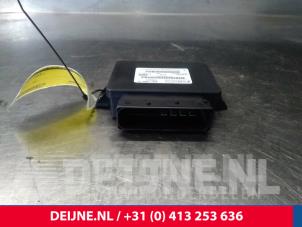 Gebruikte Handrem Module Volvo S60 II (FS) 2.4 D5 20V AWD Prijs € 17,50 Margeregeling aangeboden door van Deijne Onderdelen Uden B.V.