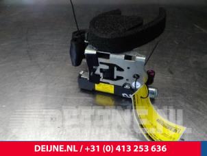 Volvo S60 Veiligheidsgordel rechts-achter O15603 foto 2