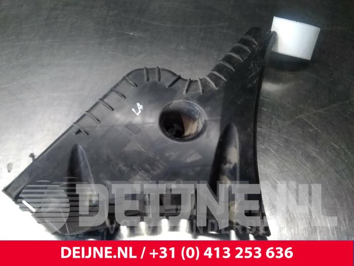 Volvo S60 Bumpersteun links-achter O15645