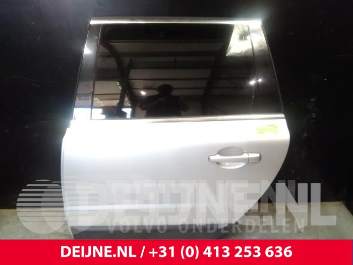 Portier 4Deurs links-achter van een Volvo XC70 (BZ) 2.4 D5 20V 205 AWD 2011