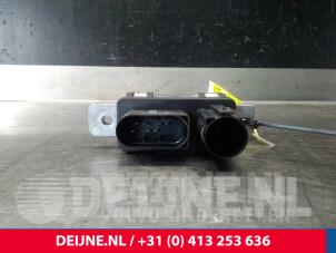 Volvo V40 Glow plug relay O15697 photo 3