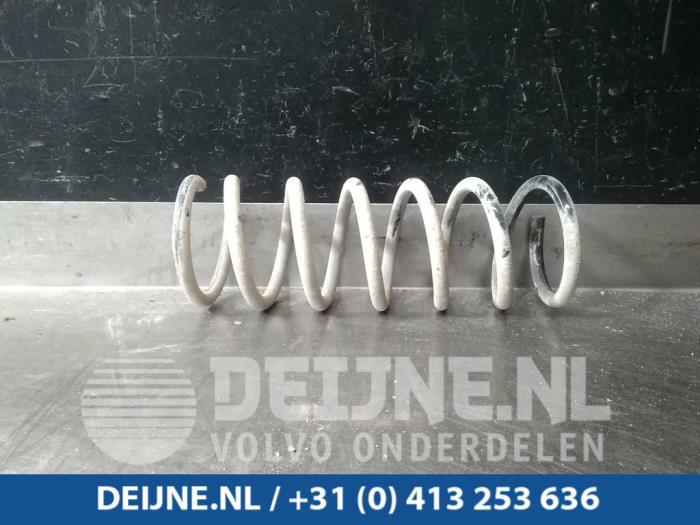 Volvo V70 Schroefveer achter O15934