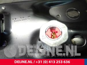 Volvo XC70 Front seatbelt, right O15938 photo 3