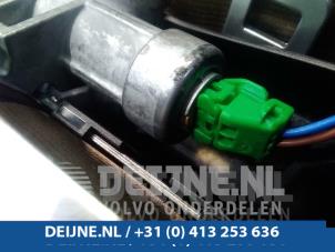 Volvo XC70 Sicherheitsgurt Mitte hinten O15940 foto 3