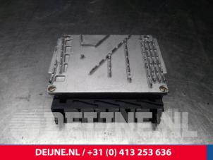Volvo V70 Engine management computer O16210 photo 2