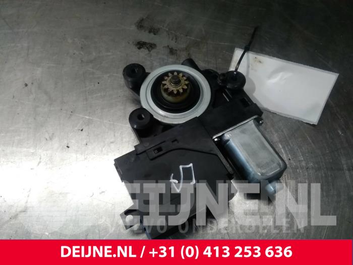 Volvo V50 Raammotor Portier O16334