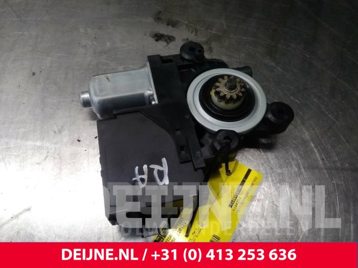 Volvo V50 Raammotor Portier O16335