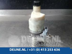 Volvo V50 Lenkkraftverstärker Pumpe O16336 foto 3