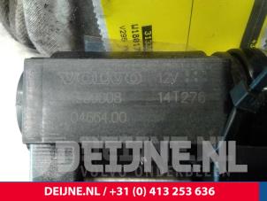 Volvo V40 Turbodruckregler O16339 foto 3