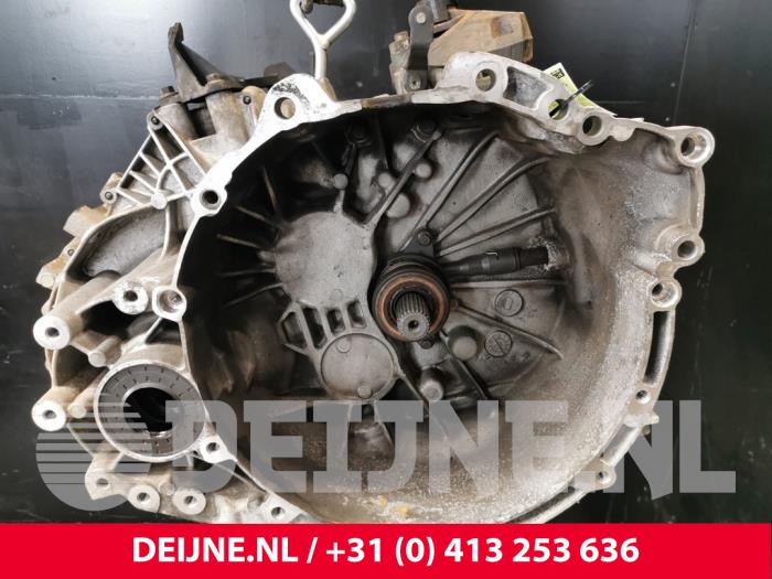 Volvo V40 Versnellingsbak O16883