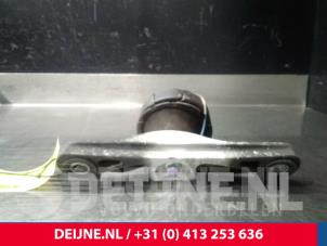 Gebruikte Motorrubber Volvo V40 (MV) Prijs € 25,00 Margeregeling aangeboden door van Deijne Onderdelen Uden B.V.