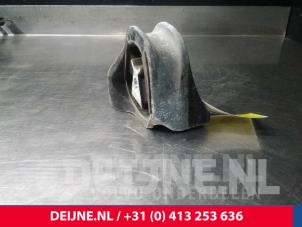 Volvo V40 Engine mount O17008 photo 2