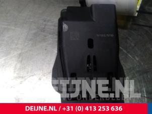 Volvo V40 Bremsassistent Sensor O17033 foto 2