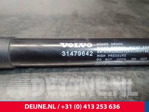 Volvo V90 Gasdemper Motorkap links O17089 foto 2