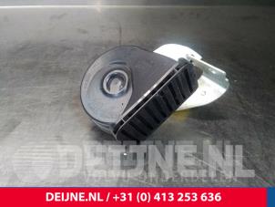 Gebruikte Toeter Volvo V90 II (PW) 2.0 D4 16V Prijs € 40,00 Margeregeling aangeboden door van Deijne Onderdelen Uden B.V.