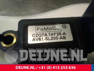 Volvo V40 Rußfilter Sensor O17175 foto 2
