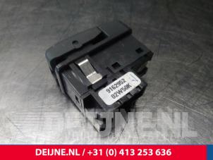 Volvo C70 Heizschalter Heckscheibe O17253 foto 2