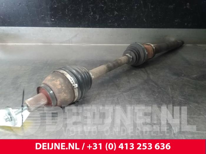 Volvo V70 Front drive shaft, right O17344