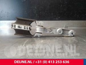 Volvo V60 Motorsteun O17588 foto 3