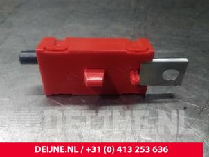Volvo V60 Antenne Versterker O17597 foto 2