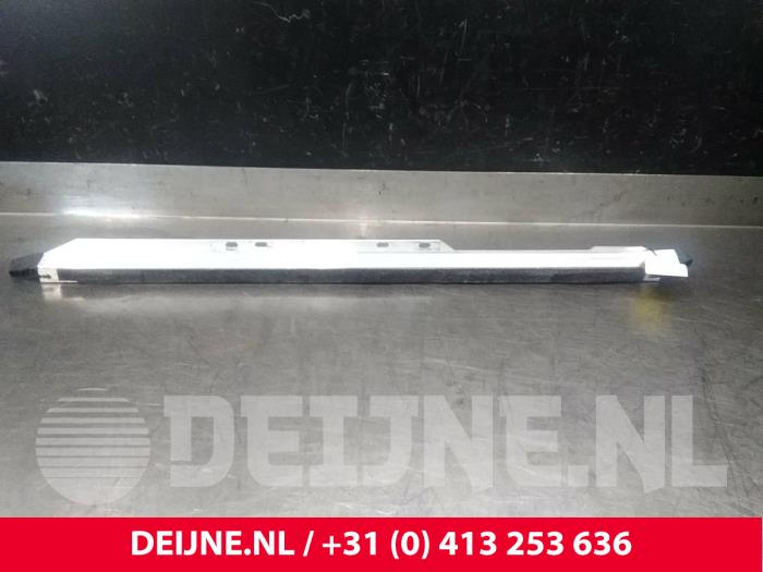 Volvo V60 Federbeinbrücke O17603
