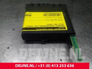 Volvo V60 Central door locking module O17605 photo 3