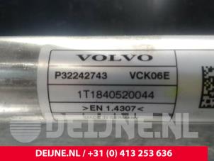 Volvo V60 Vulpijp Brandstoftank O17613 foto 3