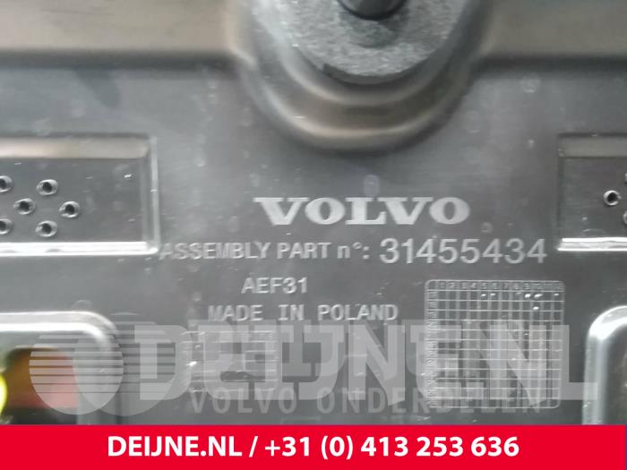 Achterspoiler van een Volvo V60 II (ZW) 2.0 D4 16V 2019